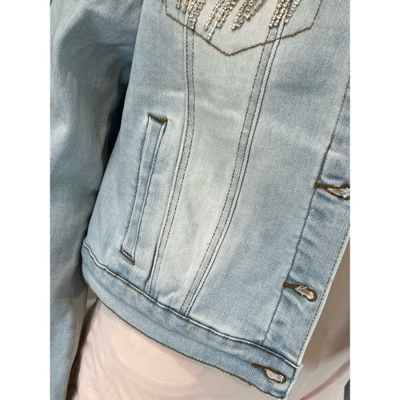 Super cute rhinestone fringe jean jacket S M L - Picture 2 of 7
